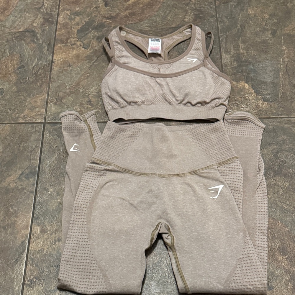 Gymshark Taupe/light brown Activewear Set 🦈